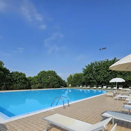 Wendy Apartment- Twobedroom & Pool & Parkprivatefree & Sports Десенцано дел Гарда Екстериор снимка