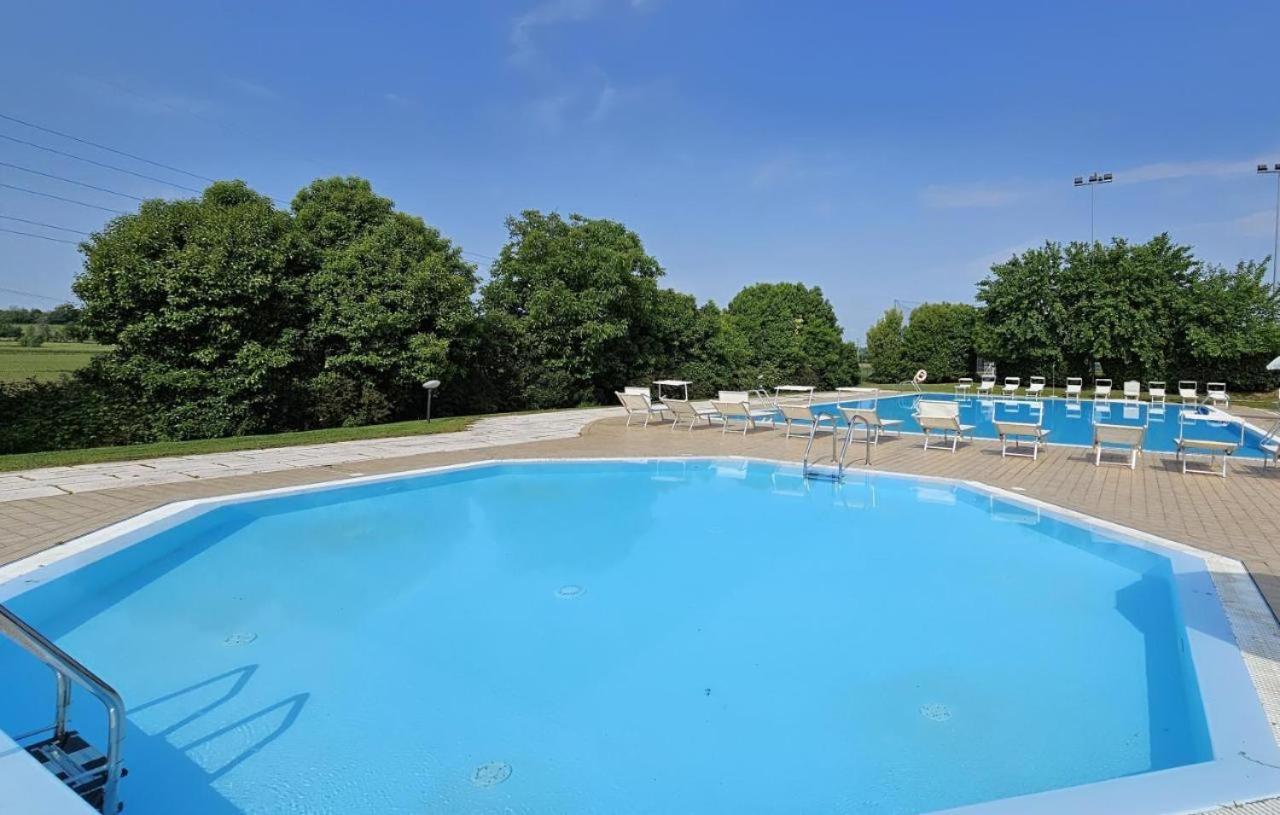 Wendy Apartment- Twobedroom & Pool & Parkprivatefree & Sports Десенцано дел Гарда Екстериор снимка