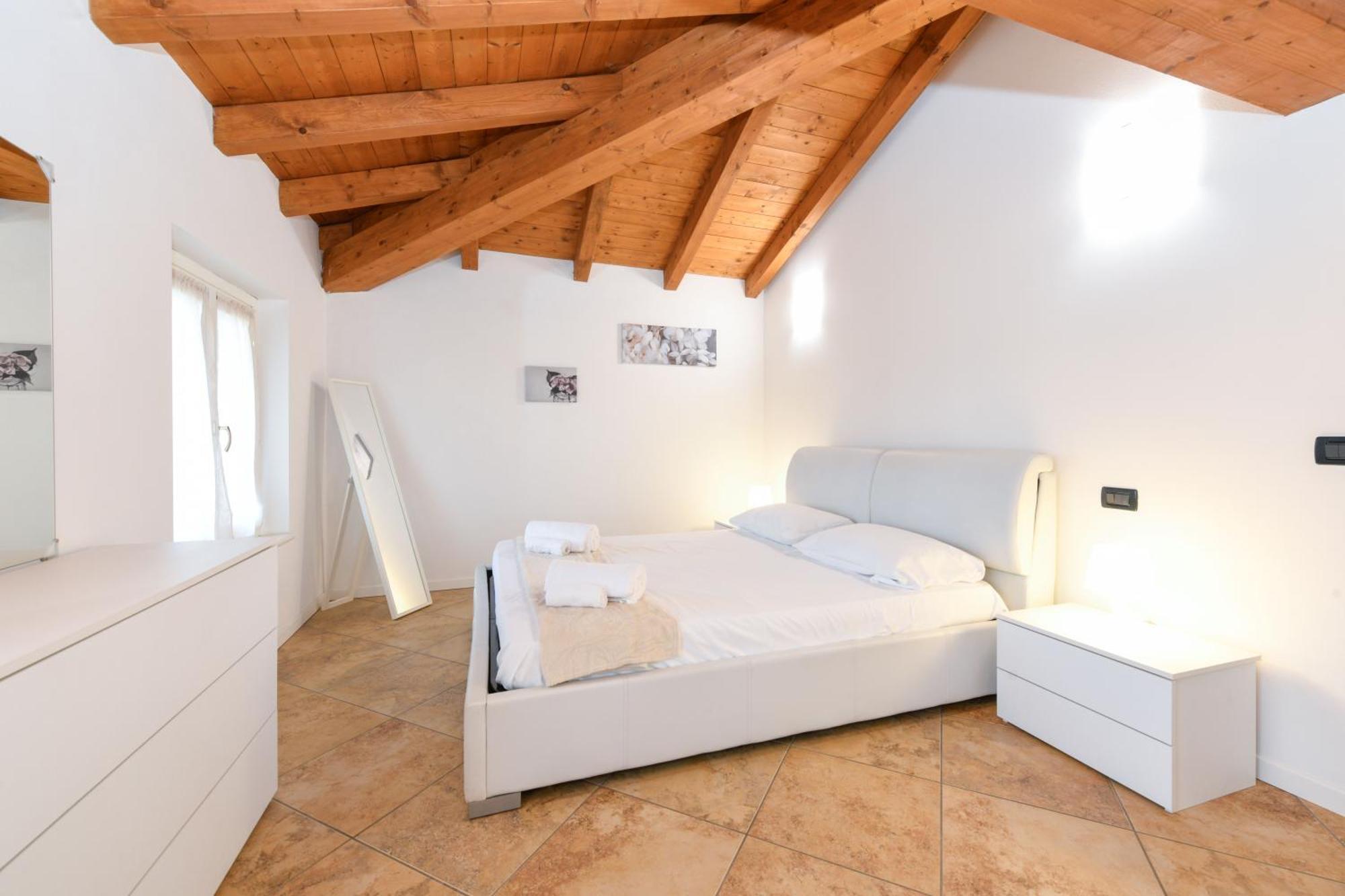 Wendy Apartment- Twobedroom & Pool & Parkprivatefree & Sports Десенцано дел Гарда Екстериор снимка