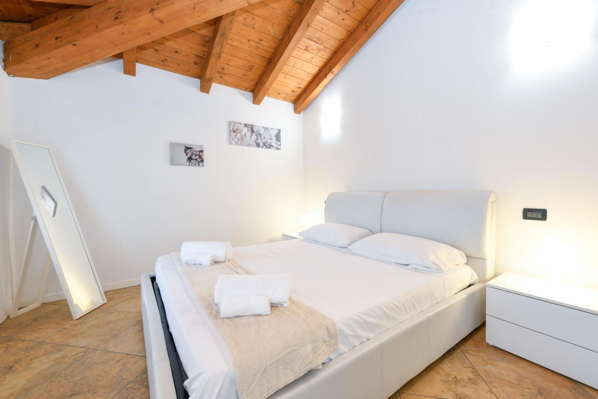 Wendy Apartment- Twobedroom & Pool & Parkprivatefree & Sports Десенцано дел Гарда Екстериор снимка
