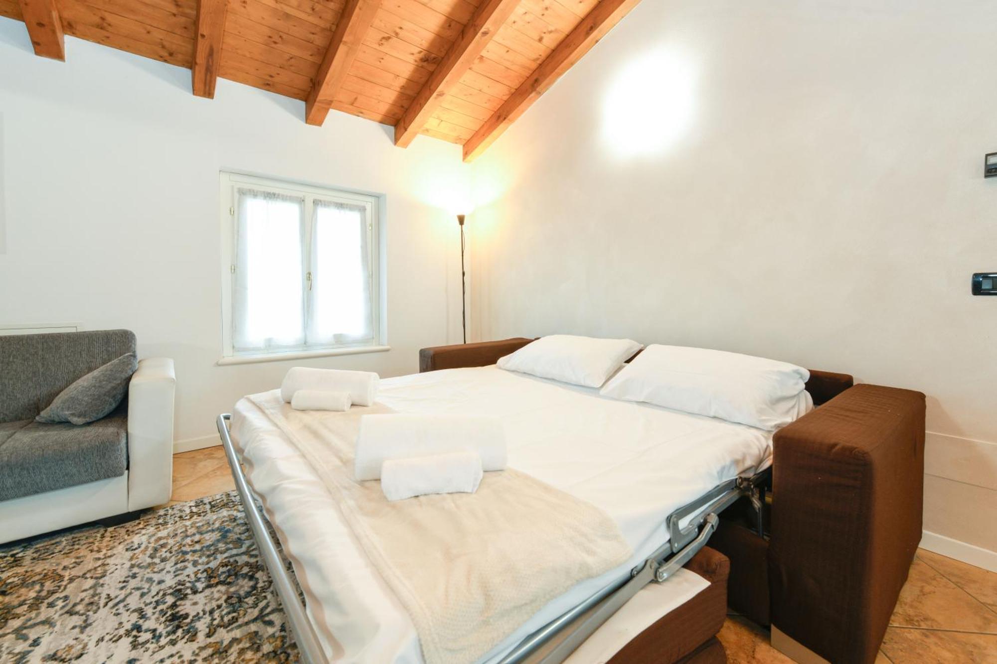 Wendy Apartment- Twobedroom & Pool & Parkprivatefree & Sports Десенцано дел Гарда Екстериор снимка